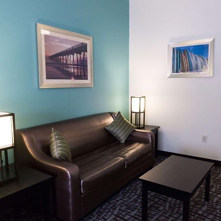 Best Western Mayport Inn And Suites Atlantic Beach Exterior photo