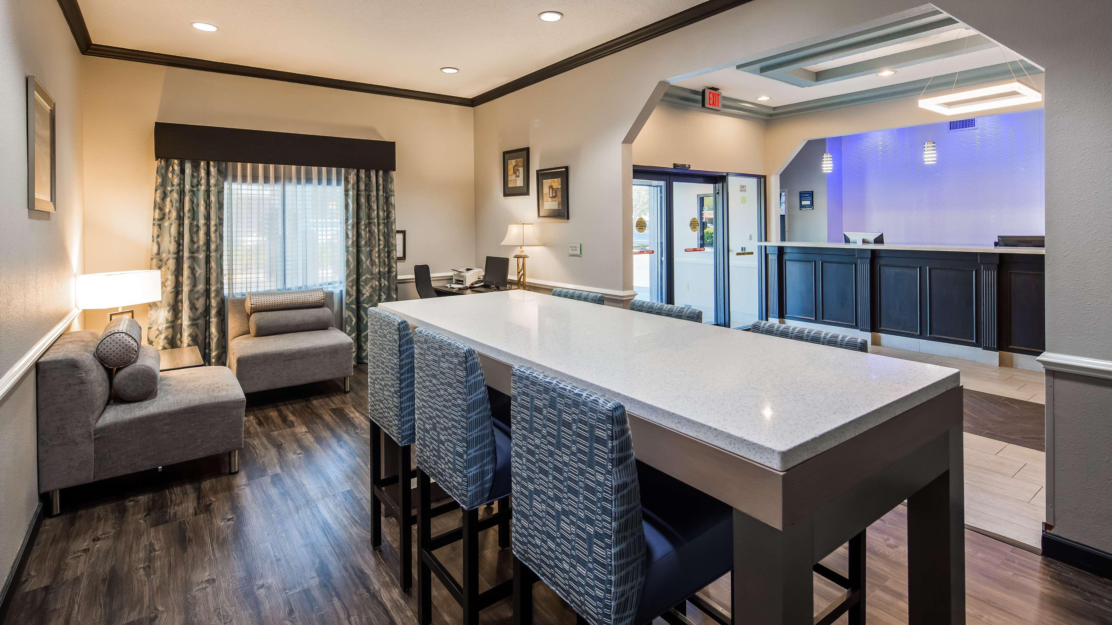Best Western Mayport Inn And Suites Atlantic Beach Exterior photo