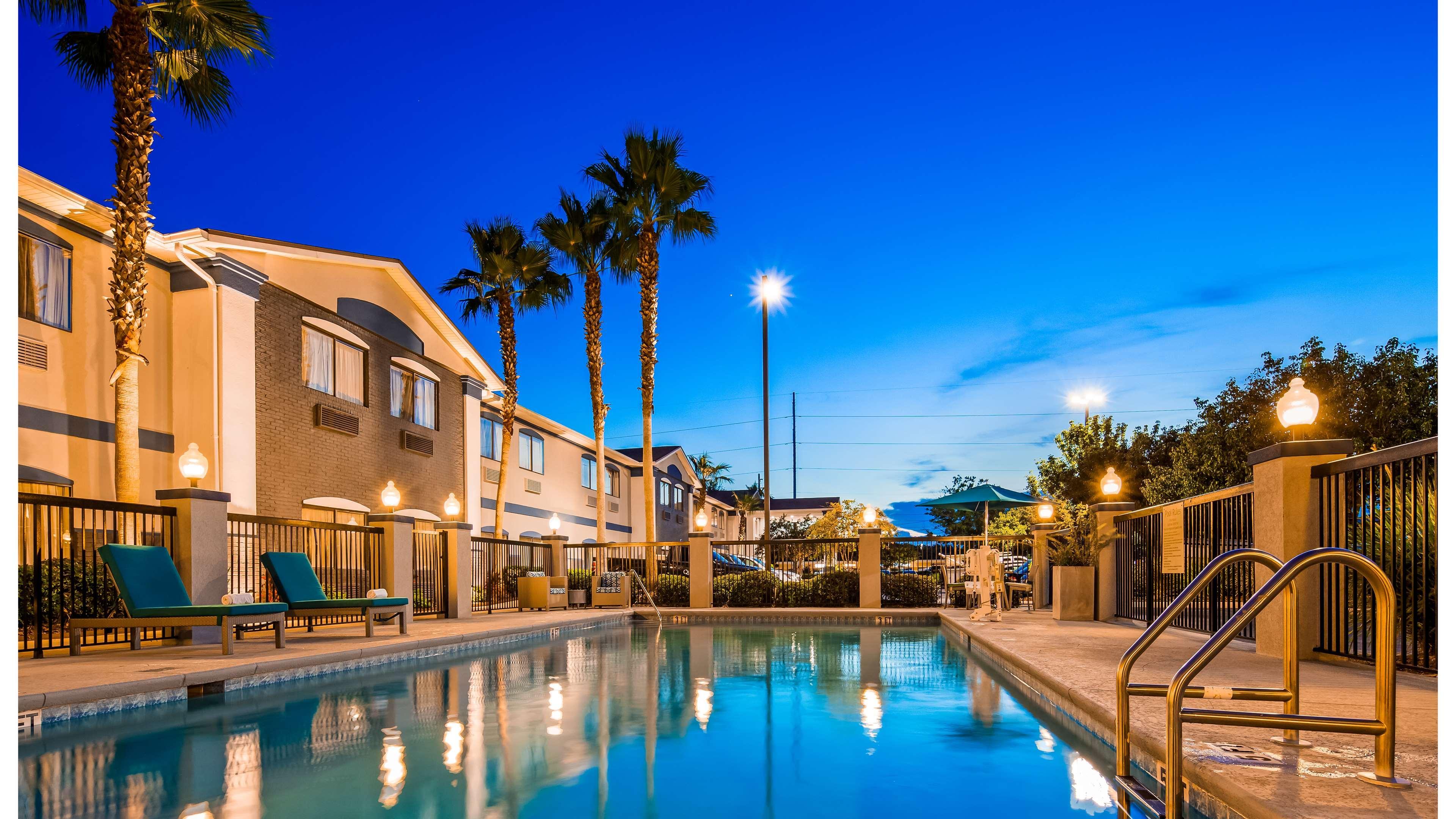 Best Western Mayport Inn And Suites Atlantic Beach Exterior photo