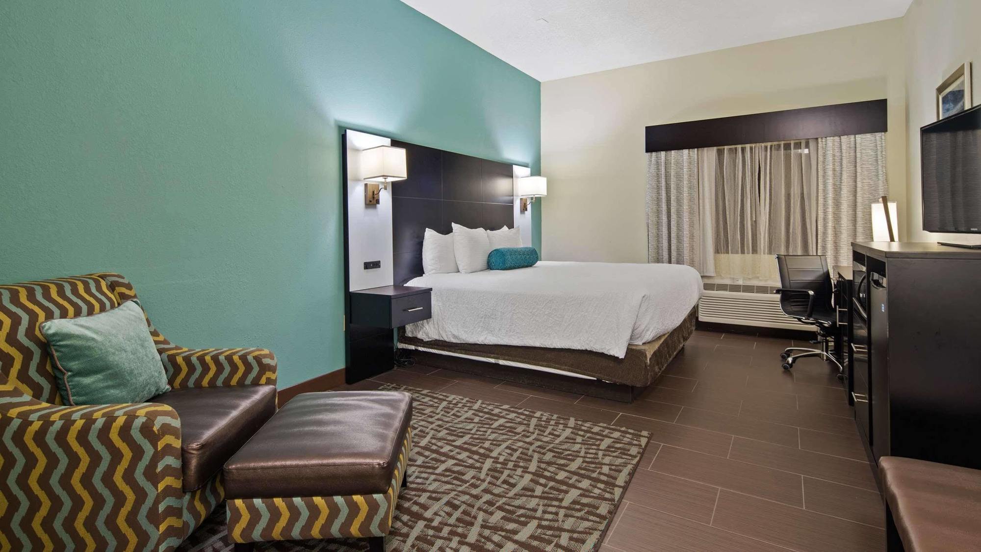 Best Western Mayport Inn And Suites Atlantic Beach Exterior photo