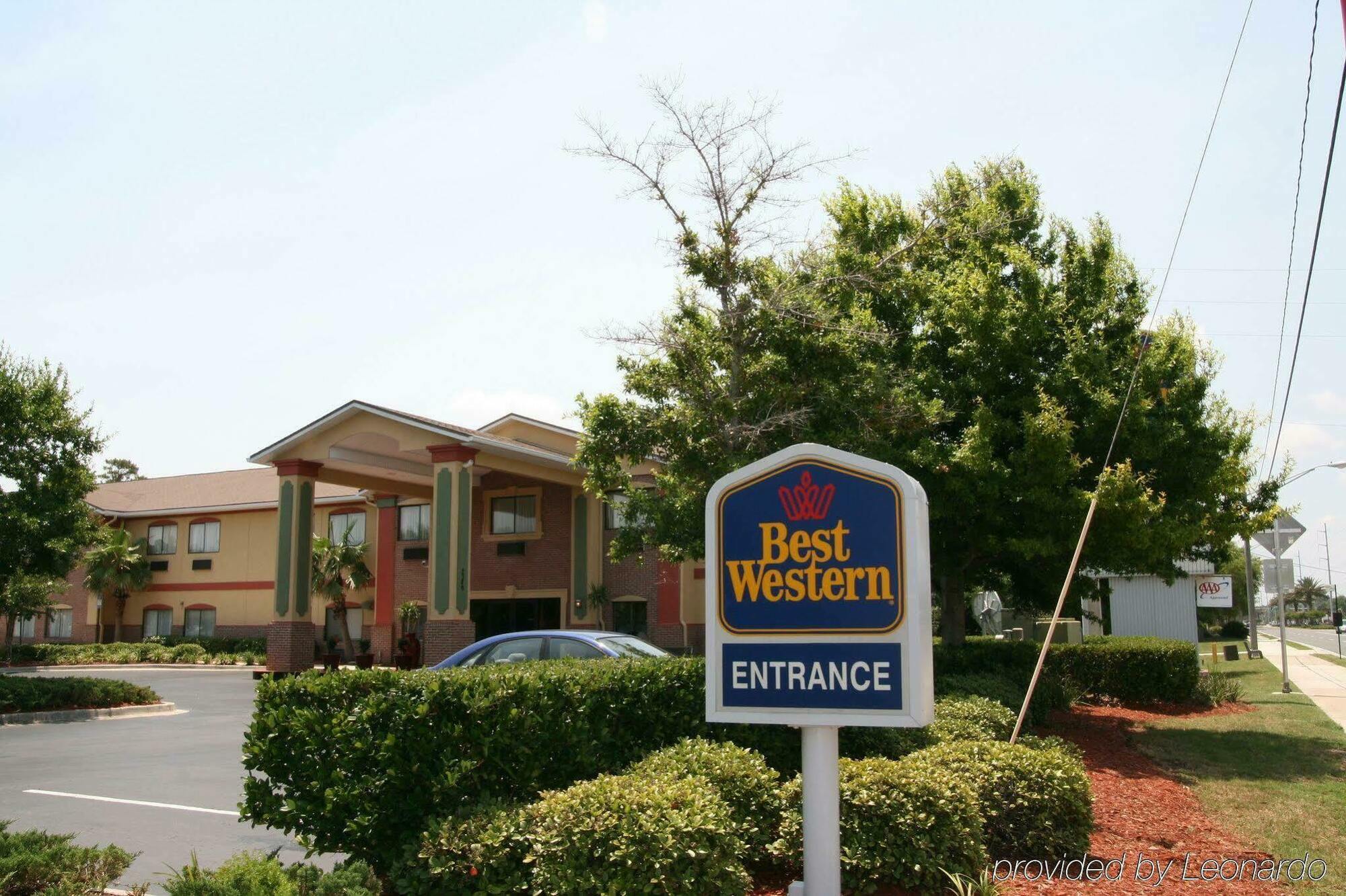 Best Western Mayport Inn And Suites Atlantic Beach Exterior photo